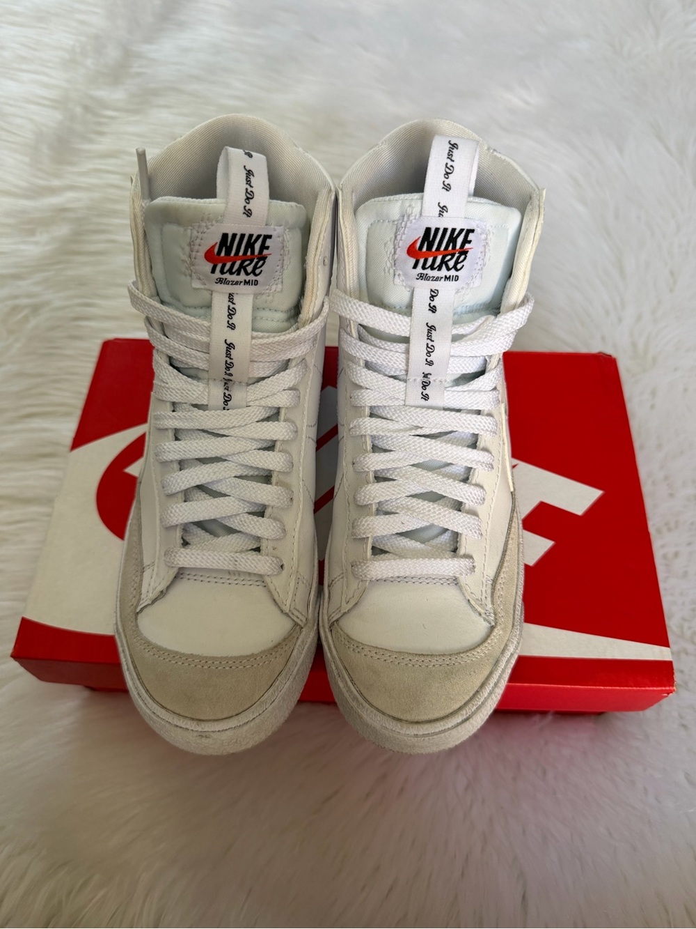 Nike All White Blazer Mid ‘77 Sneakers Sz 5Y